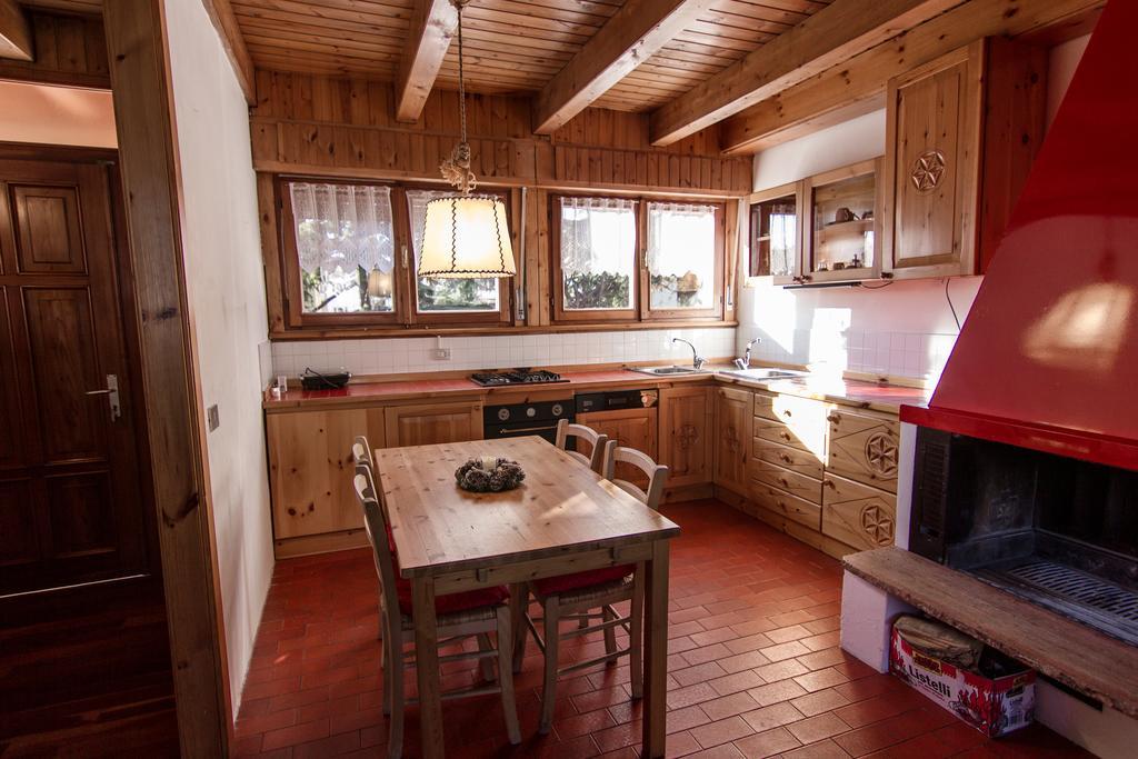 App Carolina Apartment Creazzo Ruang foto