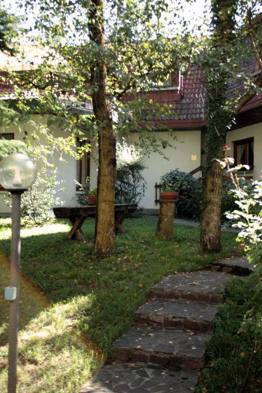 App Carolina Apartment Creazzo Ruang foto